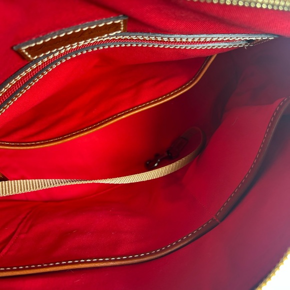 NWOT Dooney and Bourke Pebbled Leather Purse - Picture 6 of 10